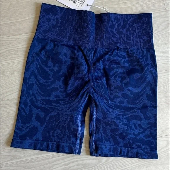 Gymshark Adapt Safari tight shorts - Picture 2 of 3